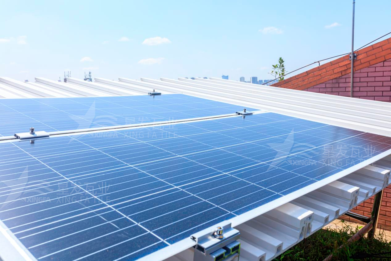 光伏屋面瓦生產(chǎn)廠家，究竟哪家品質(zhì)好，價格美麗呢？