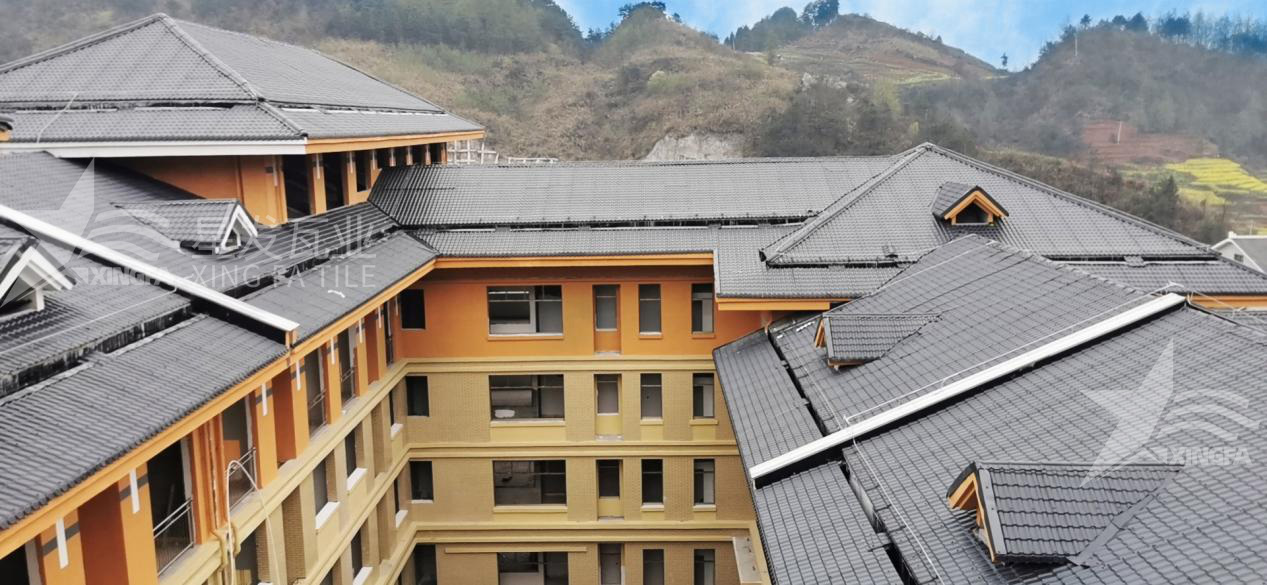 揭秘！包工包料安裝合成樹脂瓦每平方需要多少錢？