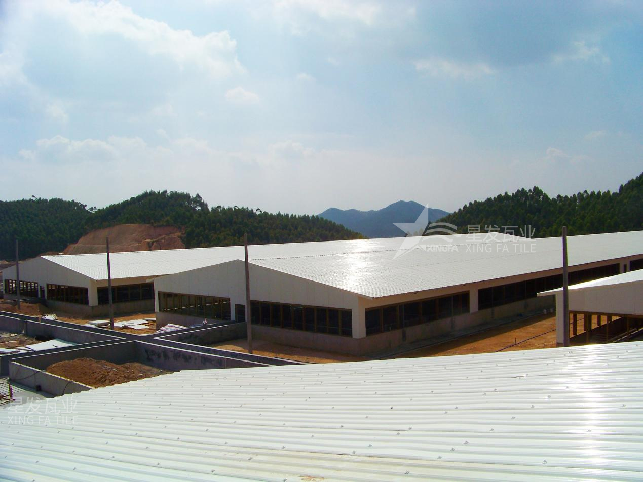 合成樹脂瓦施工安裝用什么材料搭建架子，鋼結(jié)構(gòu)搭建樹脂瓦