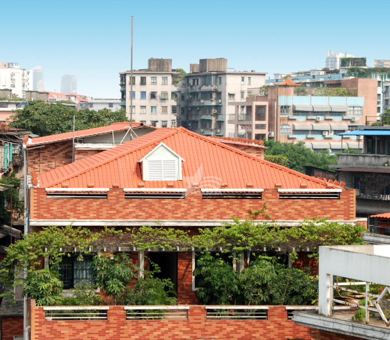 新農(nóng)村建房：琉璃瓦與合成樹脂瓦對比，何者更適合？