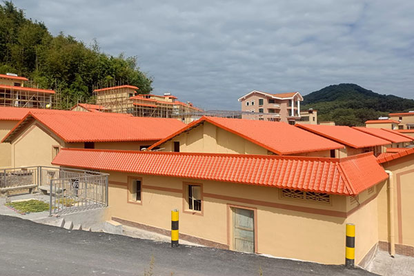 樹(shù)脂瓦的壽命，質(zhì)量與維護(hù)的秘密