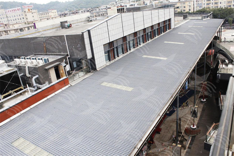 蓋工業(yè)廠房必看！彩鋼瓦vs.樹(shù)脂瓦，哪個(gè)更耐用？